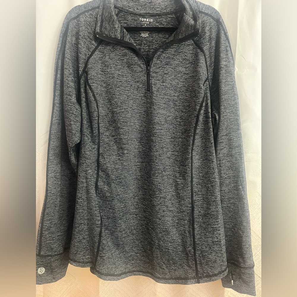 Torrid Gray V-Neck Sweater with Fitted Seams